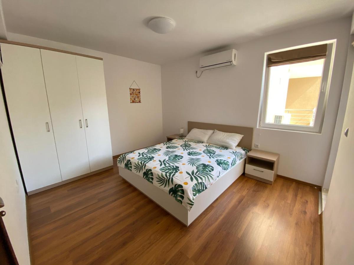 Apartments Dione Pomorie Buitenkant foto