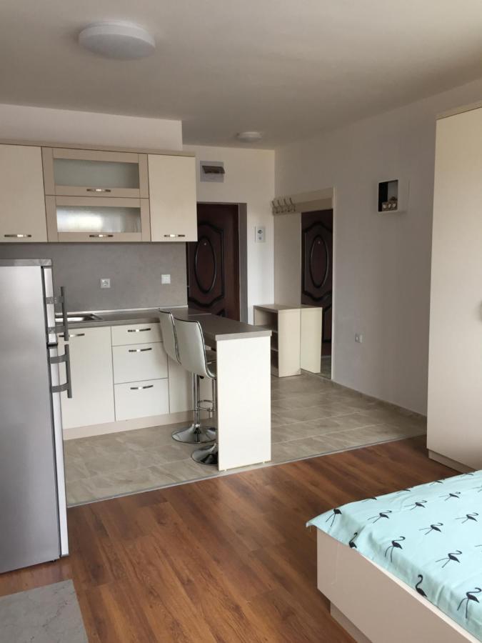Apartments Dione Pomorie Buitenkant foto